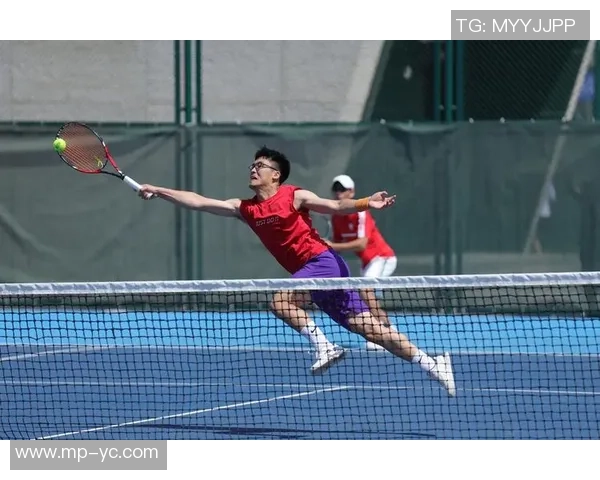 北京网球队进攻战术解析:深度剖析网球技术与团队协作的完美结合 北京网球队进攻战术解析:深度剖析网球技术与团队协作的完美结合